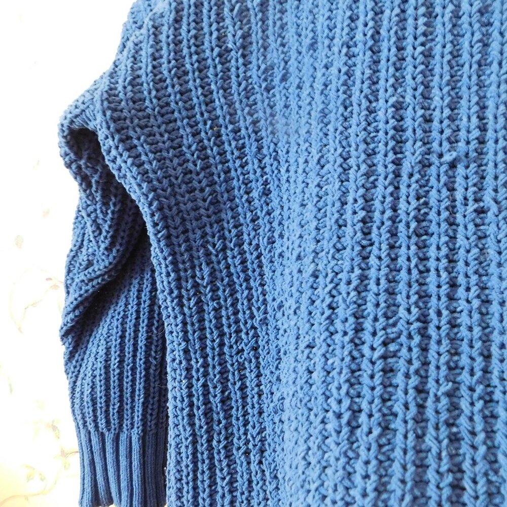 🦔🐾 Oversized Ribbed Blue Sweater - Picture 6 of 12